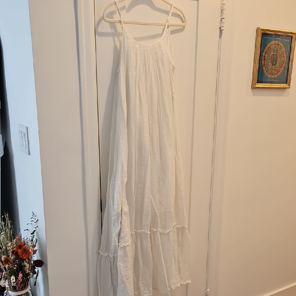 Chic White Sleeveless Maxi Dress